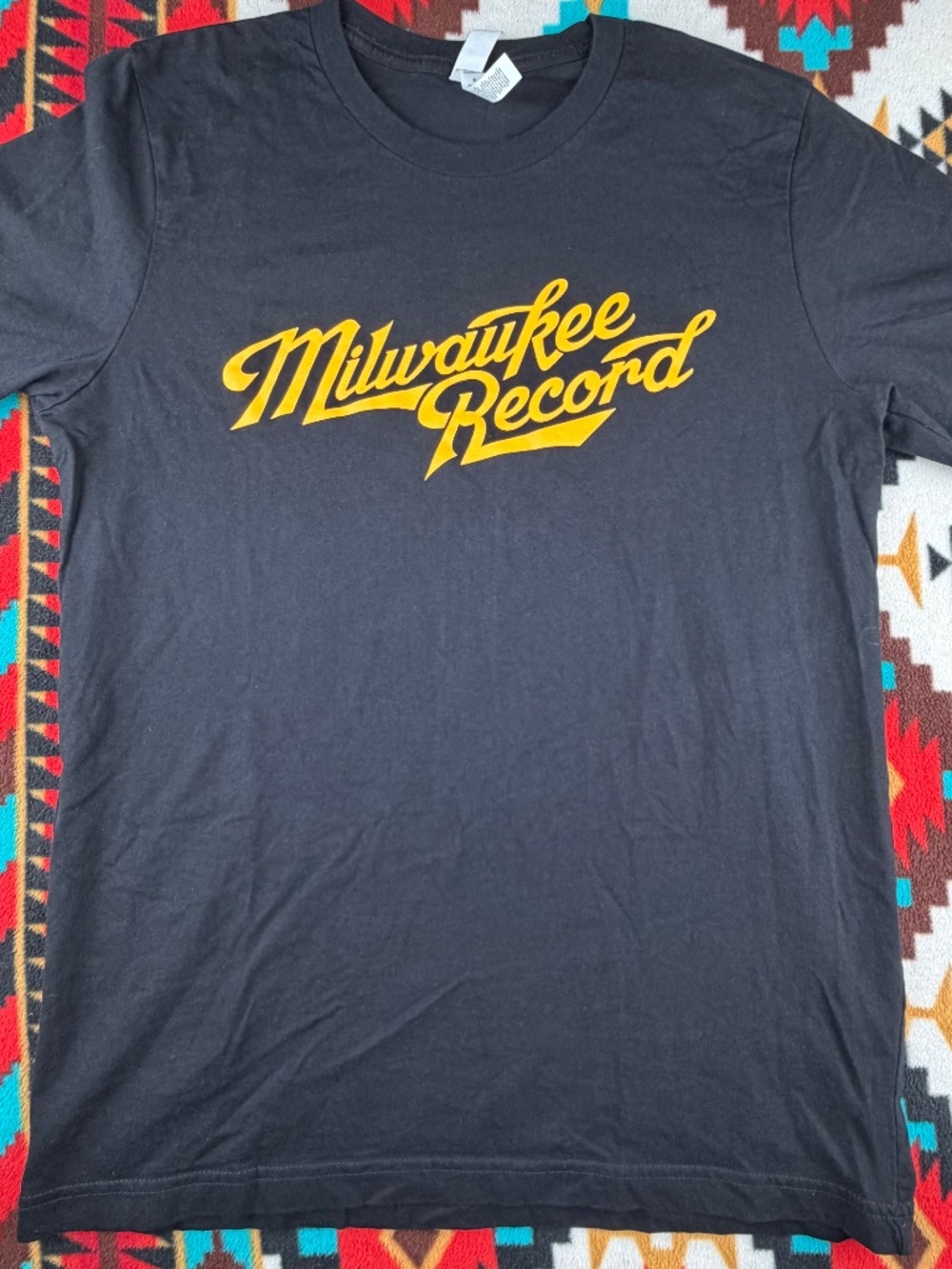 Milwaukee Record Script Logo T Shirt Medium Black Yellow Graphic Tee